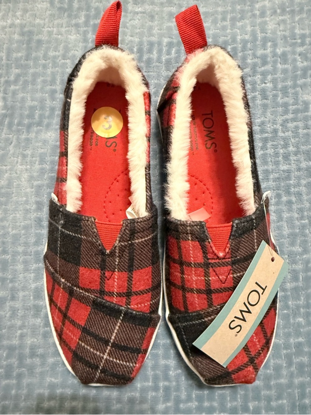 TOMS Kids Red Plaid Slip-On Shoes with Faux Fur Lining NWT size 3